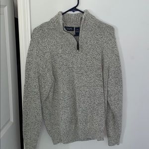 “Woolen White” Quarter ZIP by CHAP’S